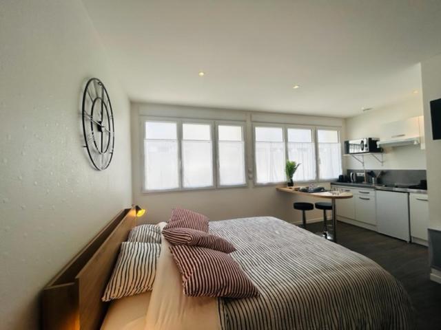 Studio Lumineux 25M² Hyper-Centre لوريا المظهر الخارجي الصورة